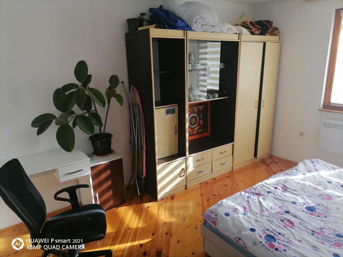 Guesthouse Behar Hotonj Exteriér fotografie