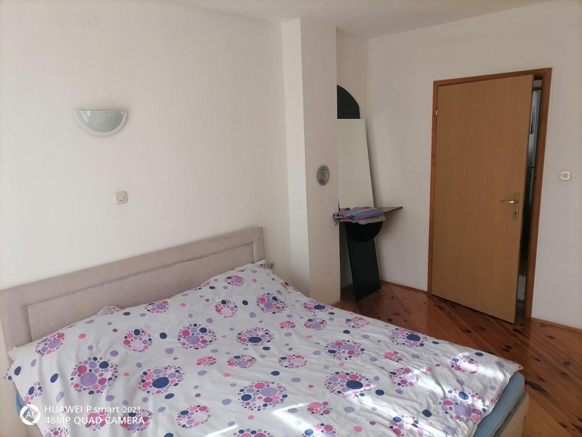 Guesthouse Behar Hotonj Exteriér fotografie