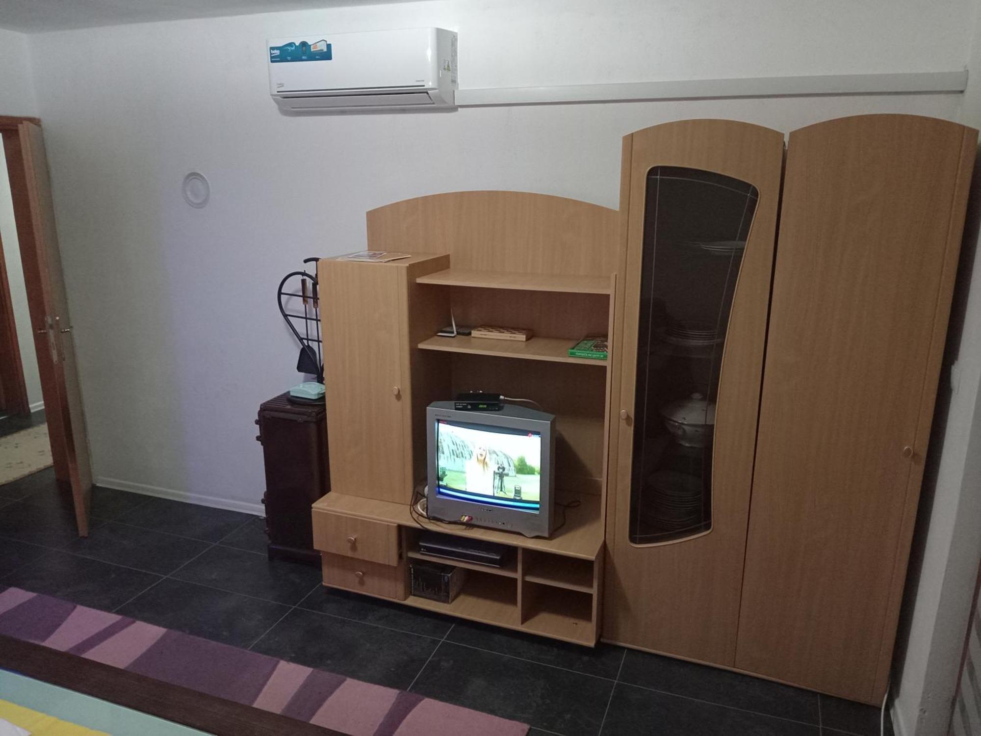 Guesthouse Behar Hotonj Exteriér fotografie