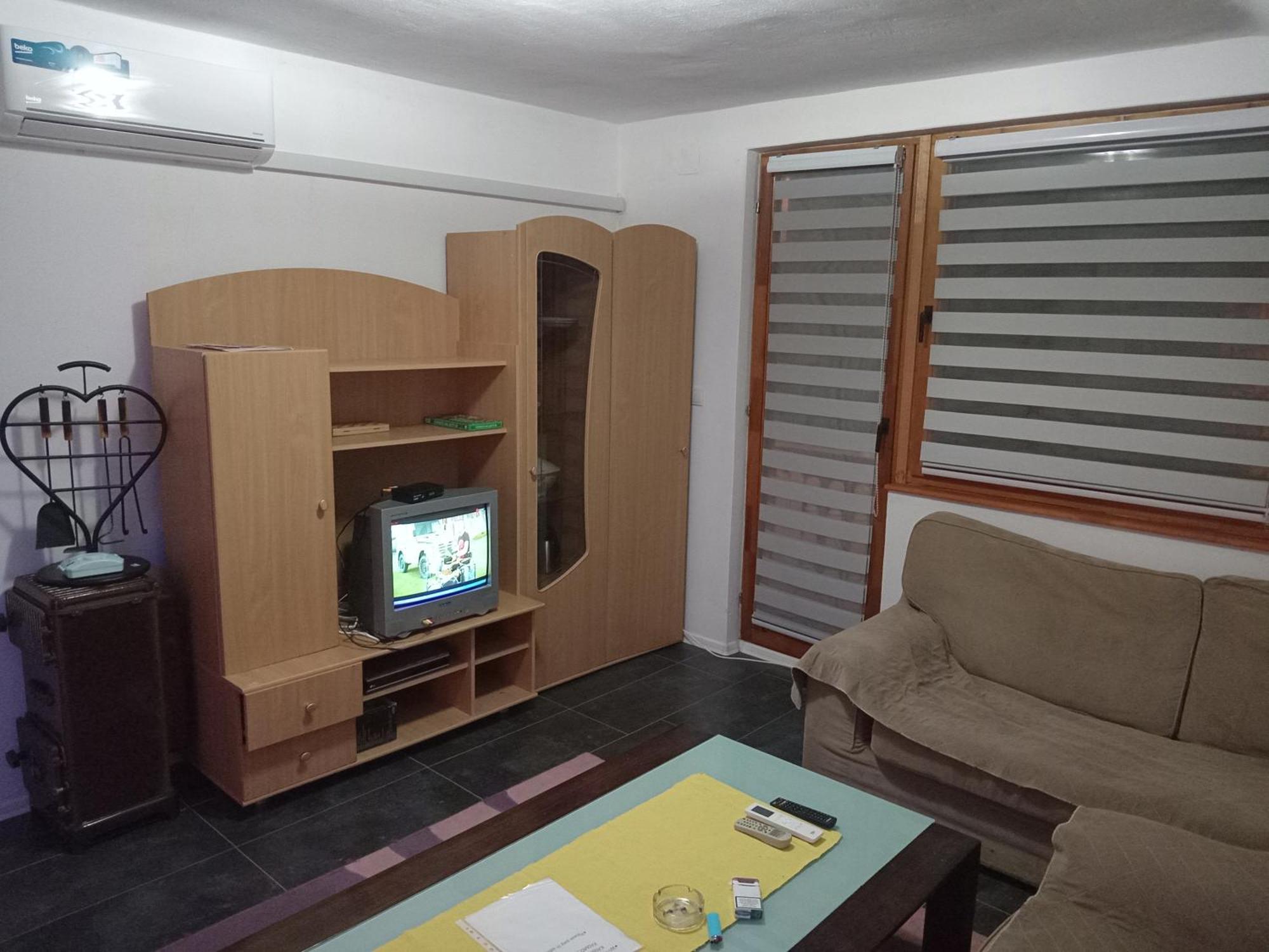 Guesthouse Behar Hotonj Exteriér fotografie