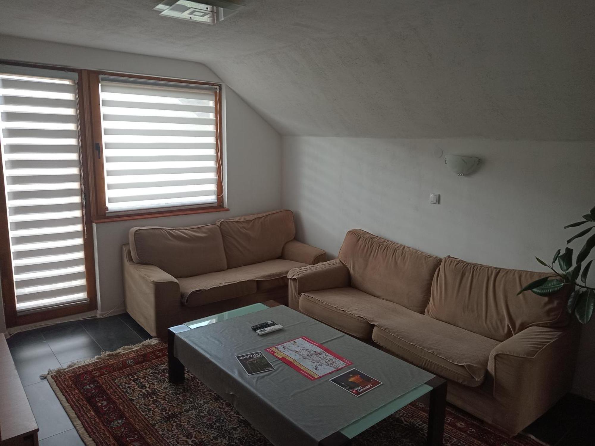 Guesthouse Behar Hotonj Exteriér fotografie